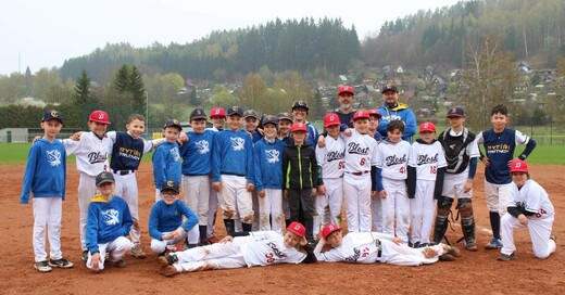 baseball-rytiri-u11-260419-teams.jpg