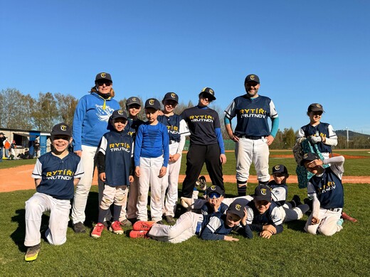baseball-rytiri-u10-260425-team.jpg