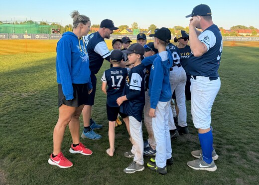 baseball-rytiri-u10-260928-pokrik.jpg