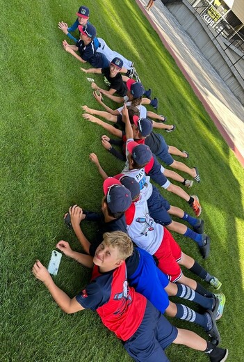 baseball-rytiri-u13-250831-4-grass2.jpg