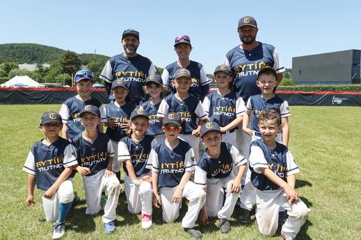 baseball-rytiri-u8-250620-7-medaile.jpg