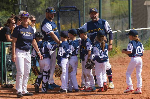 baseball-rytiri-u8-250907-2-pozdrav.jpg