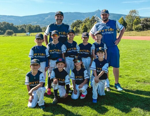 baseball-rytiri-u8-250920-team.jpg