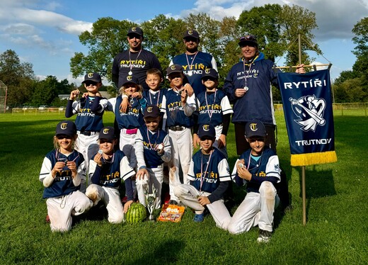 baseball-rytiri-u8-250927-team.jpg