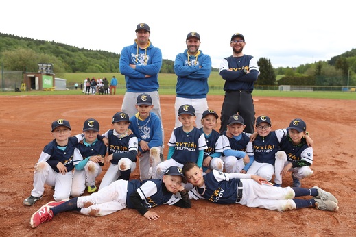 baseball-rytiri-u8-260517-all.jpg