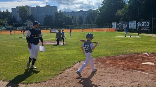 baseball-rytiri-u9-250830-3-bat.jpg
