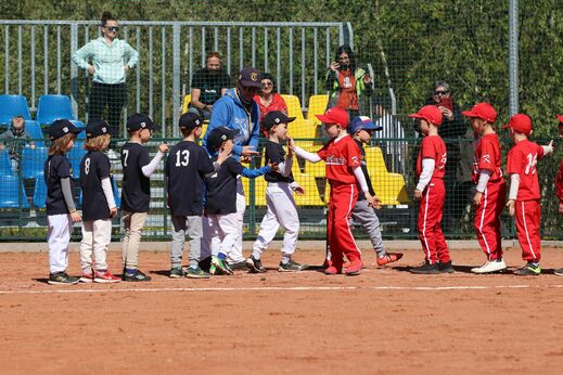 Rytíři Trutnov hostili turnaj region. přeboru v baseballu U7