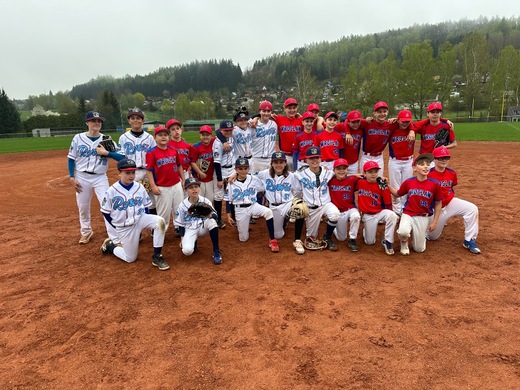 rytiri-trutnov-u13-baroni-18042025-002.jpg