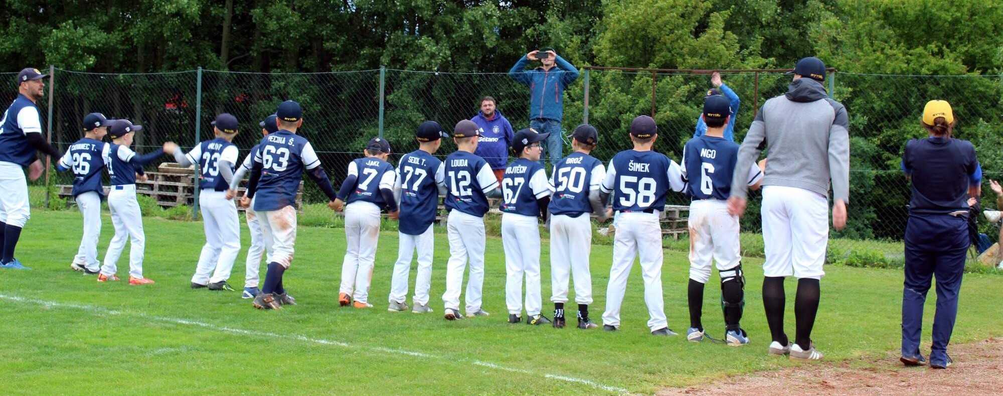 baseball-rytiri-u11-260613-dekovacka.jpg