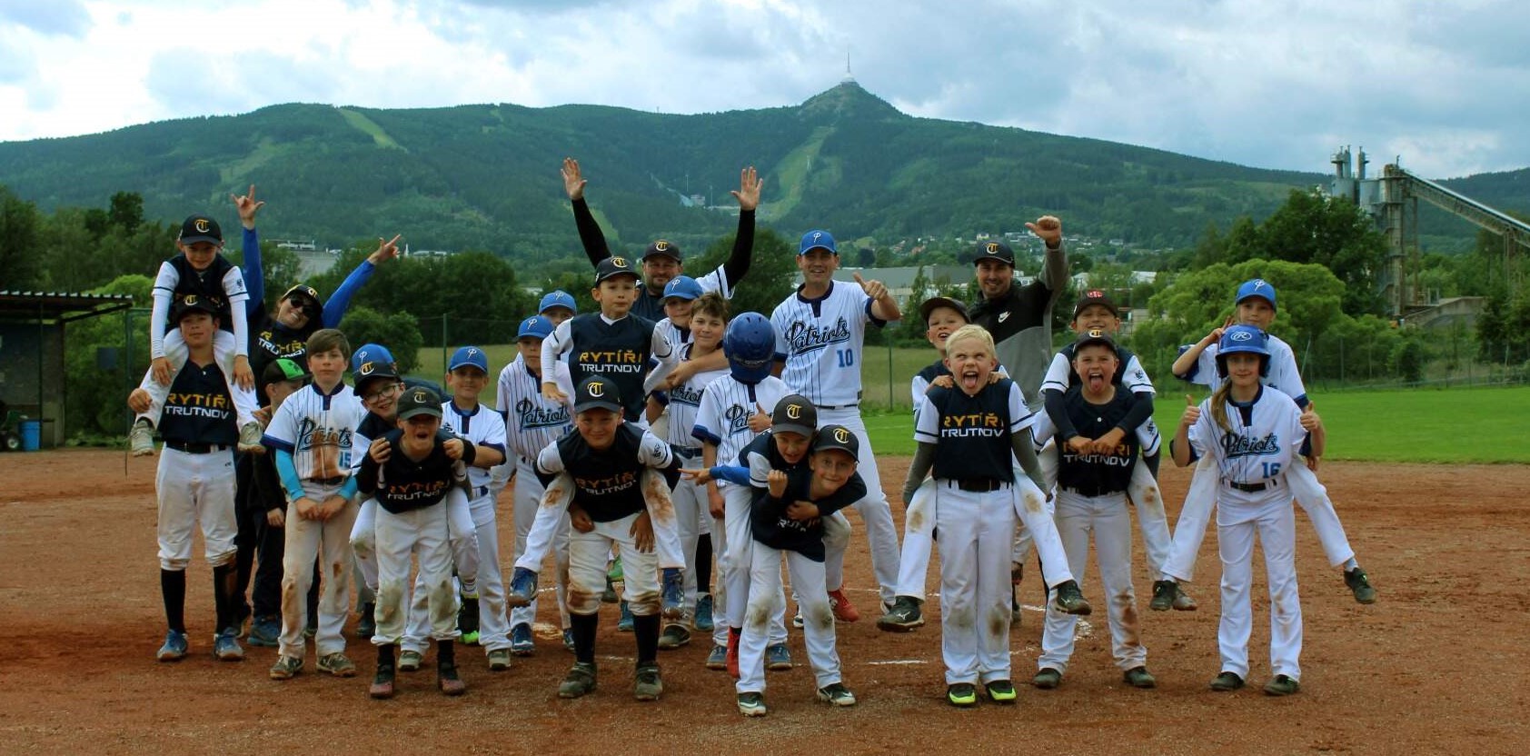 baseball-rytiri-u11-260613-team_funny.jpg