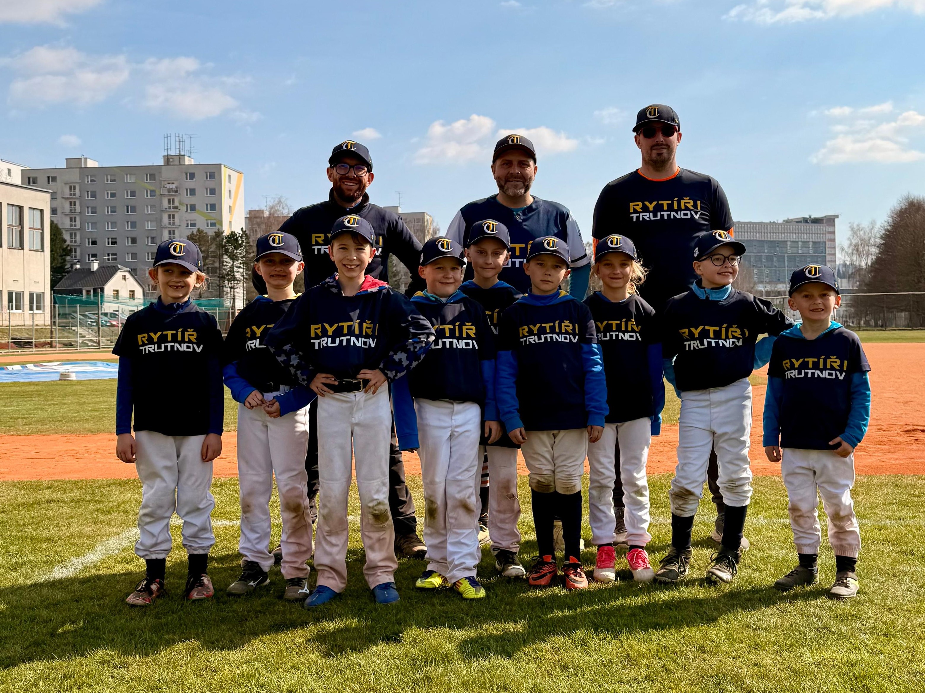 baseball-rytiri-u8-260411-team.jpg