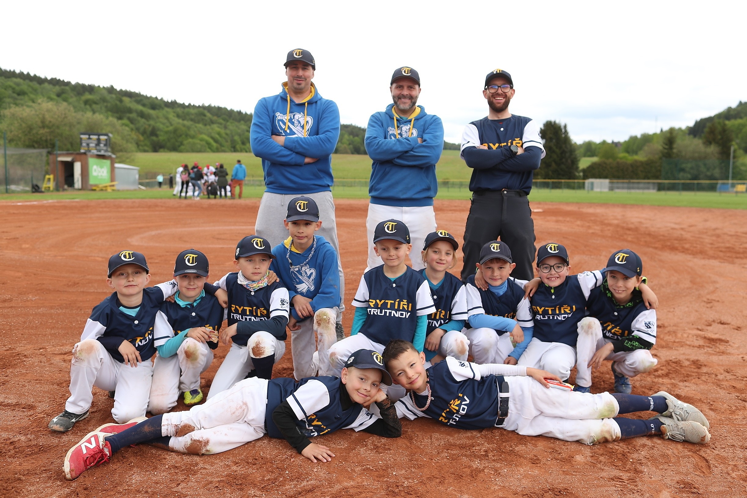 baseball-rytiri-u8-260517-all.jpg