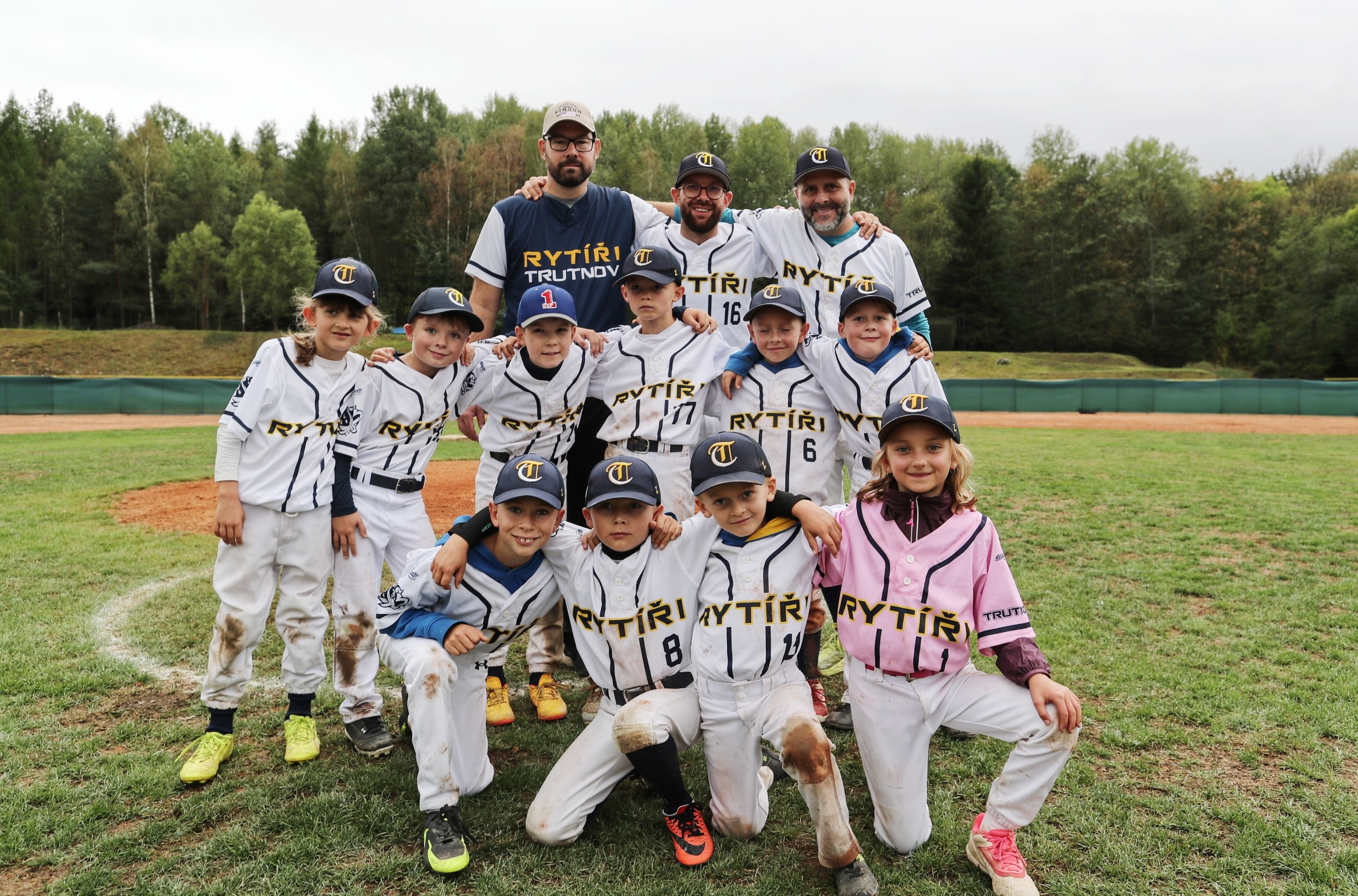 baseball-rytiri-u8-260912-13-team.jpg