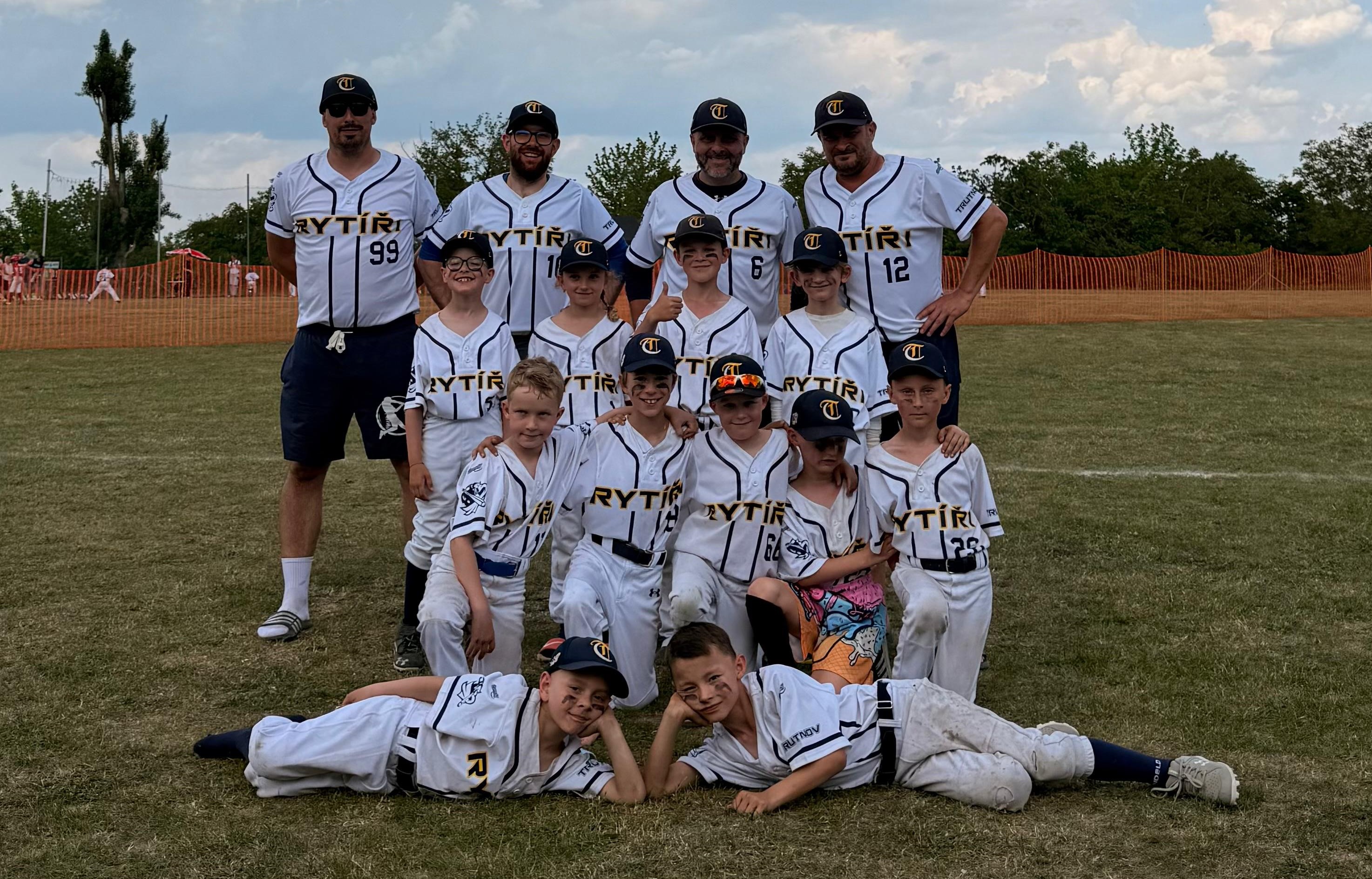 baseball-rytiri-u9-260523-24-team_white.jpg